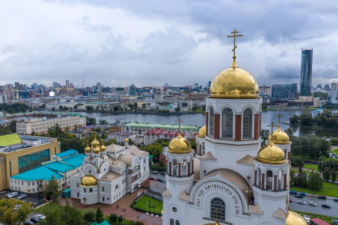 Venäjän viimeisen tsaariperheen teloituspaikalle rakennettu kirkko Jekaterinenburgissa