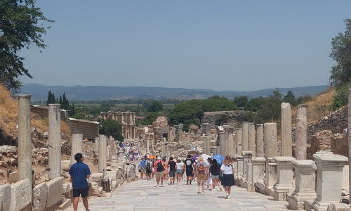 Efesos_Curetes-katu 2023