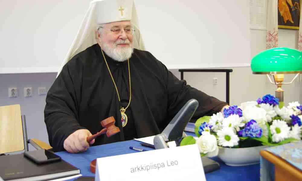 Arkkipiispa Leon aloituspuheenvuoroa pitämässä kirkolliskokouksessa 2021 Valamon luostarissa
