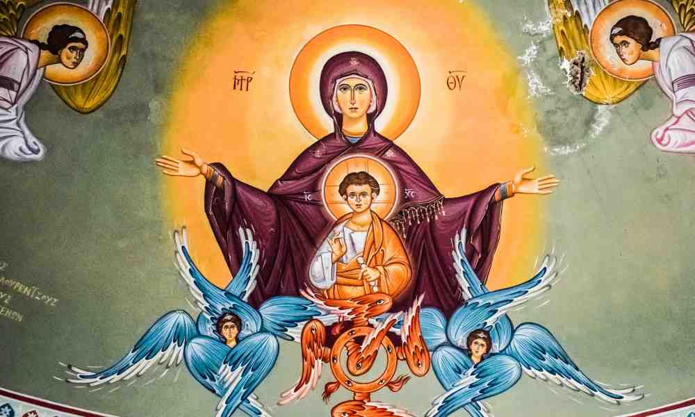 Taivaan Valtiatar Jumalanäiti Neitsyt Mariaa esittävä kattofresko